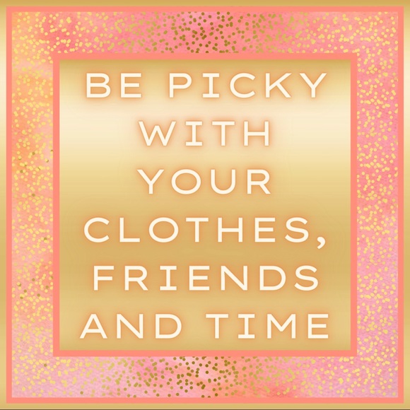 Tops (women’s) - Picture 2 of 7